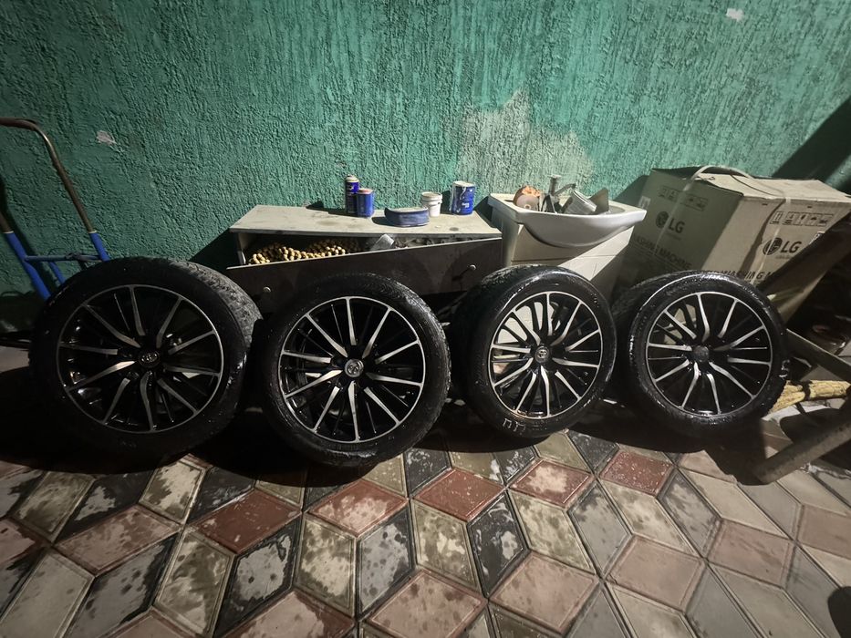 Колесо в сборе от камри 70