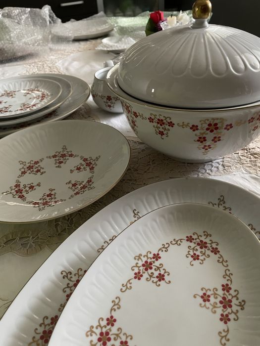 Serviciu masă porțelan fin 1777