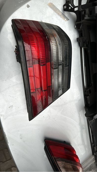 Фонарь задний левый мерседес 124