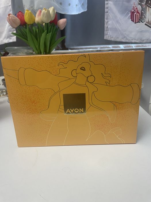 Set Avon Ultimate Joy SIGILAT - 5 produse (Ser Vitamina C + SPA)