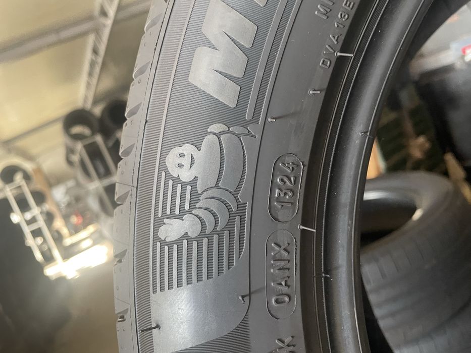 Anvelope Noi 225/55/17 Michelin dot 2024
