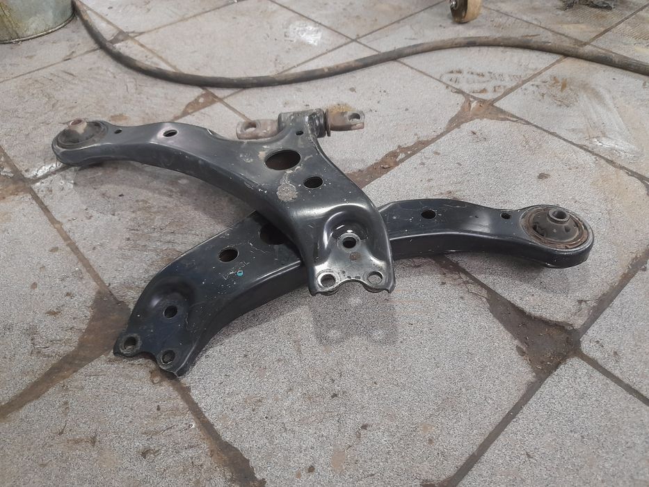 Продаётся  рычаги