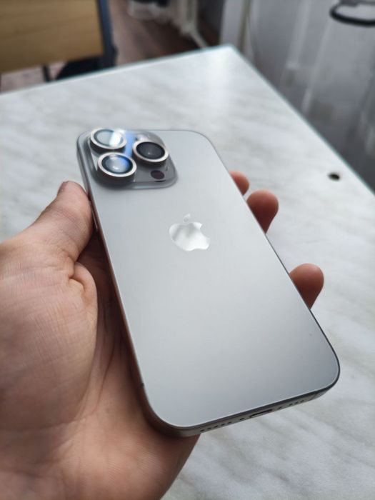 15 Pro 256gb идеал
