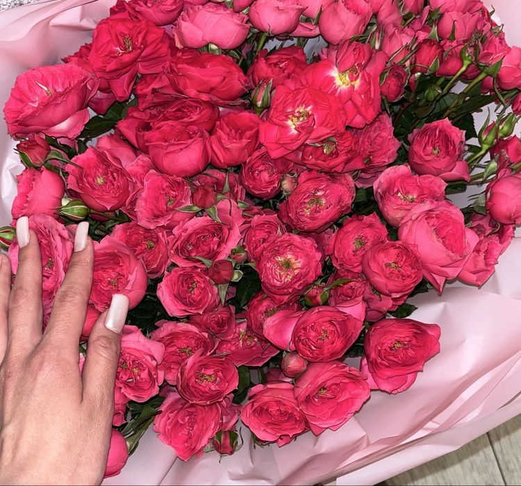 “Свежие розы букет доставка  нету