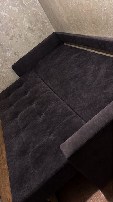 Продам современный диван