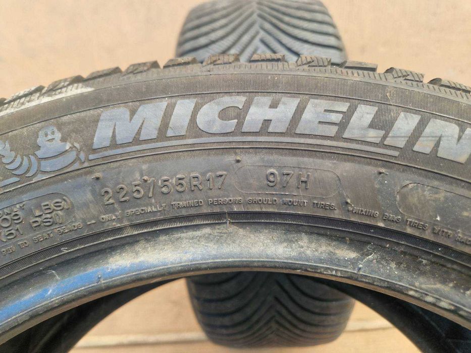 2 Michelin R17 225/55
Зимни гуми 
DOT5116