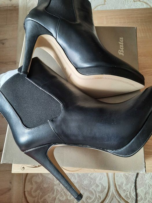 Ghete Bata, marimea 40