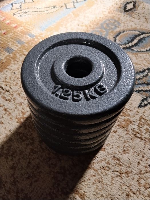 Продам штангу и гантели