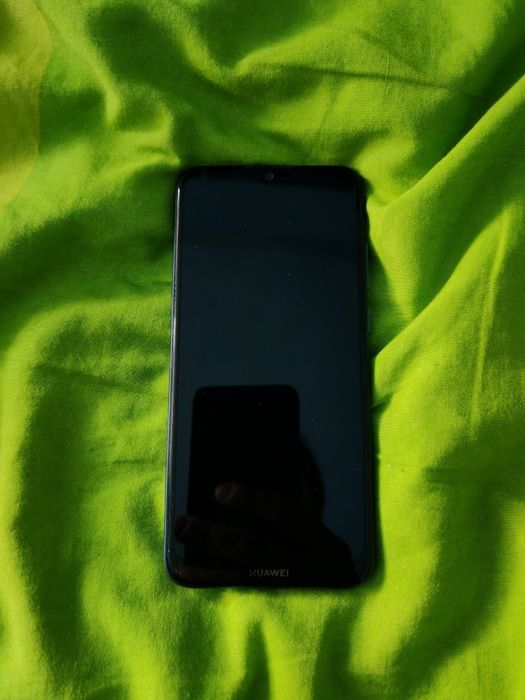 Huawei Y6 2019 32GB / 2GB RAM – Funcțional, resetat