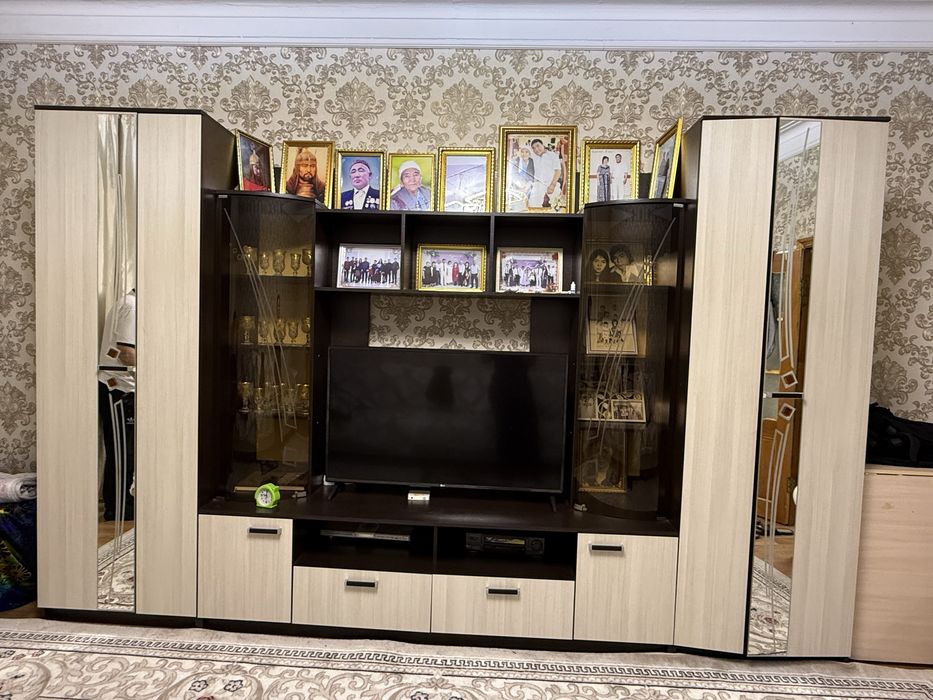 Продам стенку в идеальном состоянии