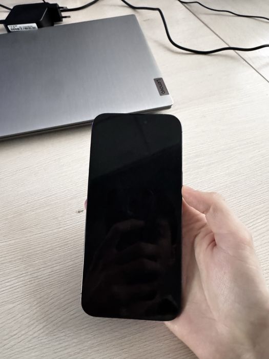 Iphone 15 pro max 256 87% srochniy sotiladi