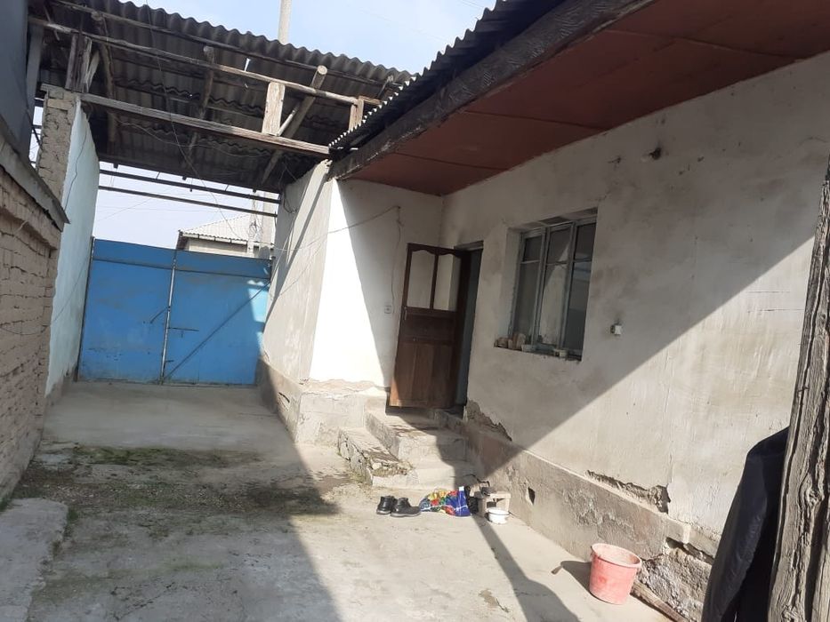 Продается дом в центре г.Нурафшон