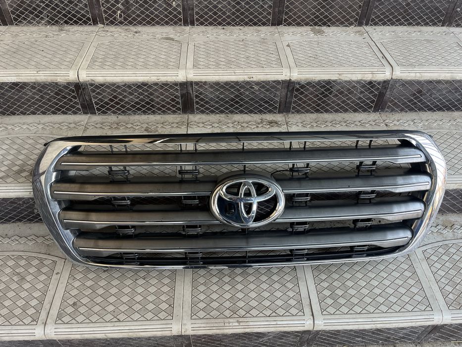 Решетка Тайота Прадо