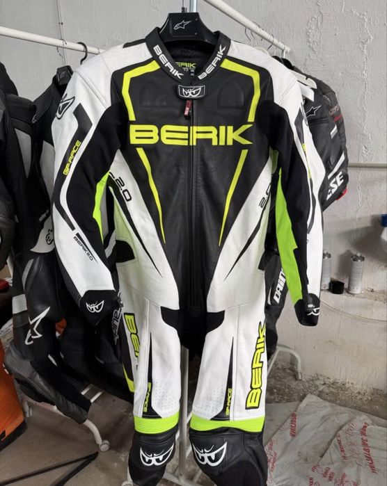 Цял екип Berik racedep 2.0 - 54/L