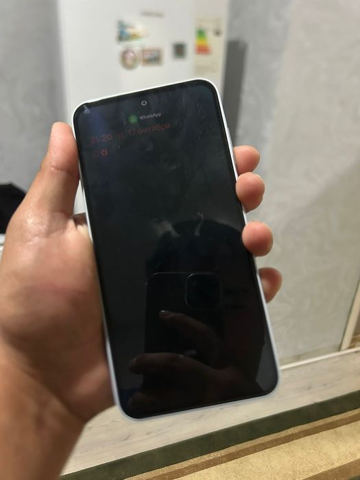 Продается телефон.