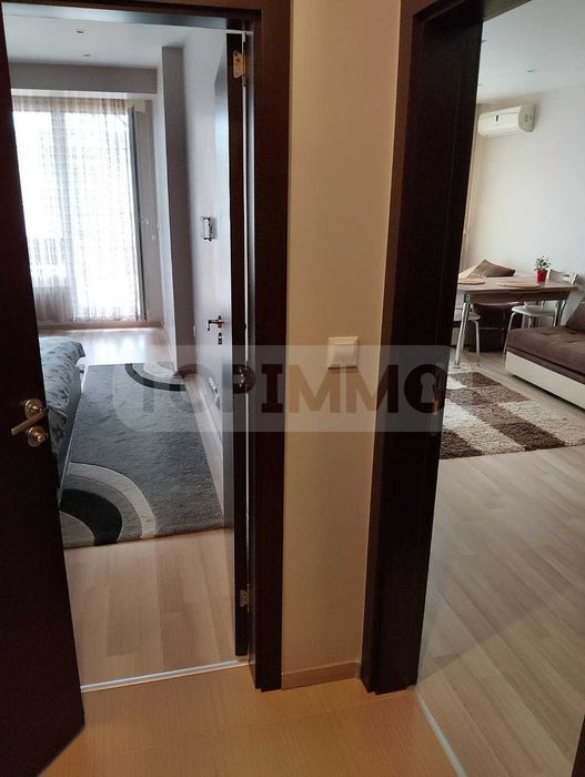 Продава се Двустаен апартамент в Варна, Възраждане 1 - 90 кв.м за 2267 €/кв.м - Снимка #7
