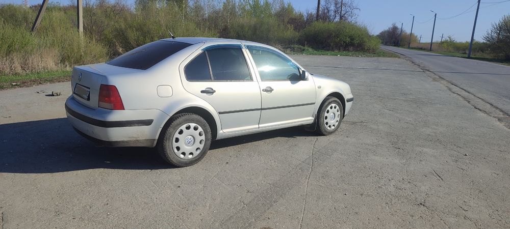 Фольксваген Бора 1.6 МКПП