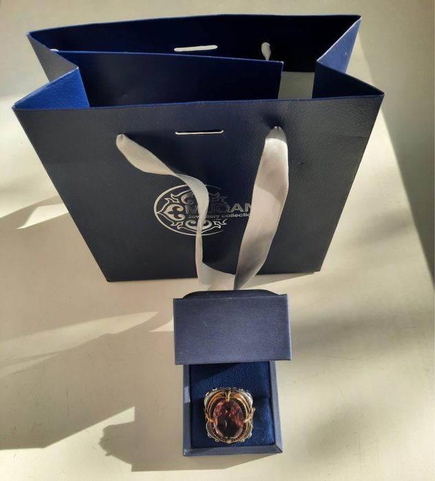 Продам кольцо серебрянное