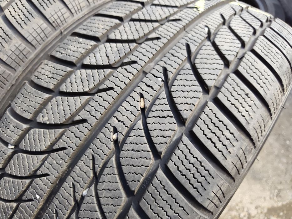 245/45/19" 4бр Goodride winter,dot2823,6mm