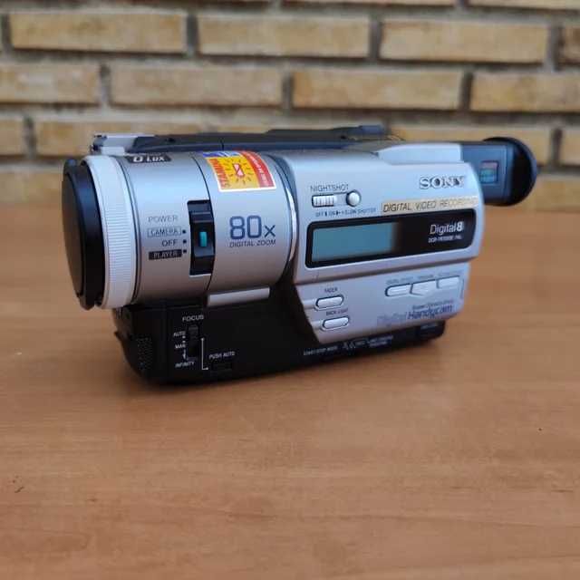 Digital8 - Sony Handycam DCR-TR7000E