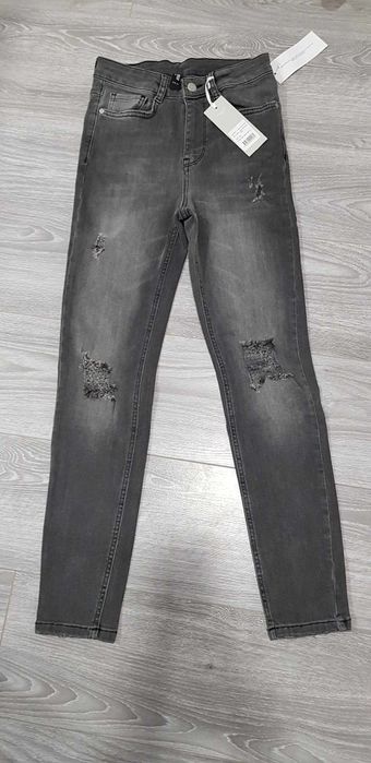 Blugi xs și s talie înaltă noi