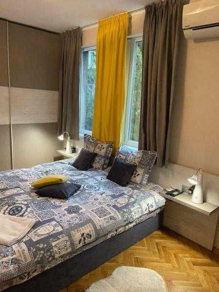 Луксозен двустаен апартамент в центъра на града!