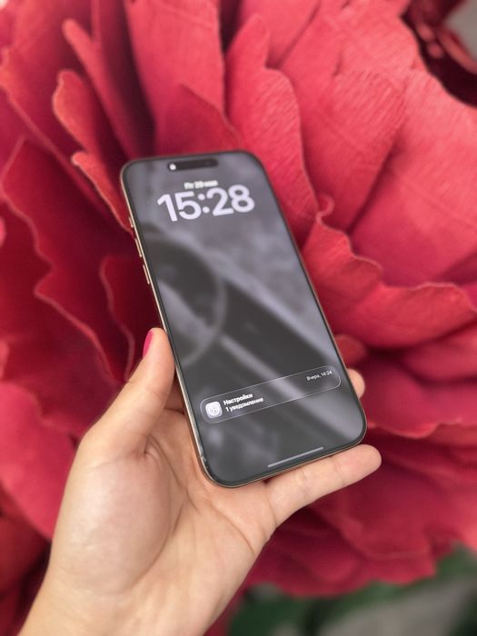 Подам IPHONE 16 PRO MAX 256 GB