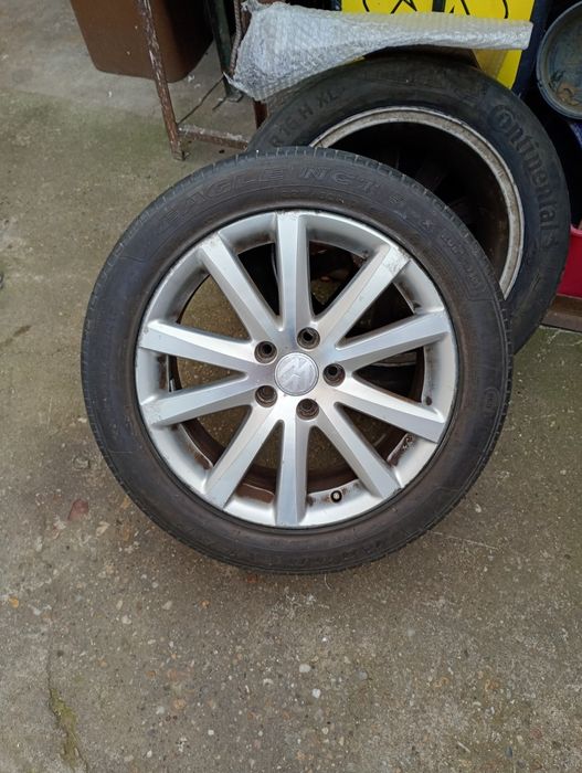 Vând jantă aliaj vw r17