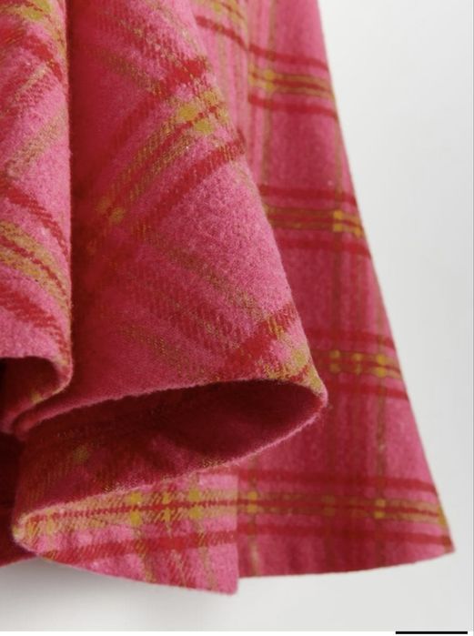 Кариран блейзър с кадиф. коланче и пола от Reserved (special edition)