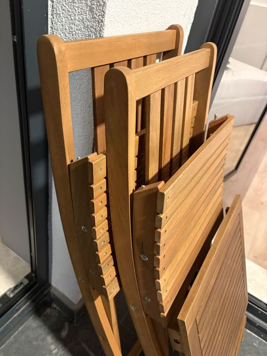 Сгъваеми градински столове + маса JYSK комплект