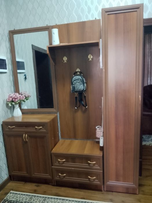Продаётся прихожая