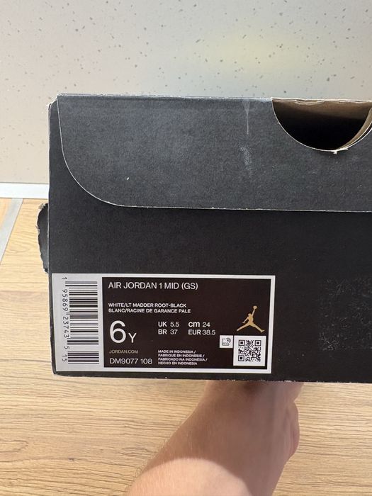 Jordan 1 Mid 38,5