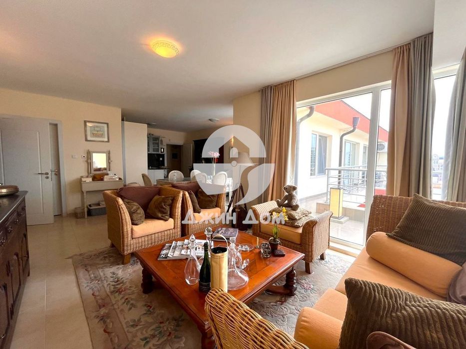 Продава се Четиристаен апартамент в Свети Влас - 123 кв.м за 1431 €/кв.м - Снимка #2