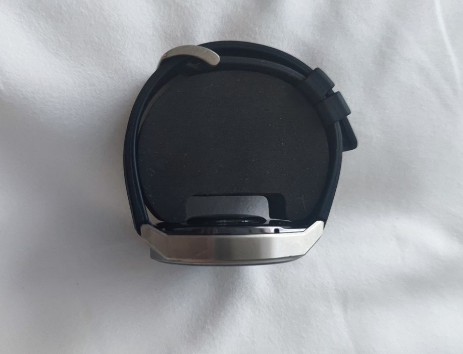 Продавам смарт часовник Huawei GTPro 3 в гаранция