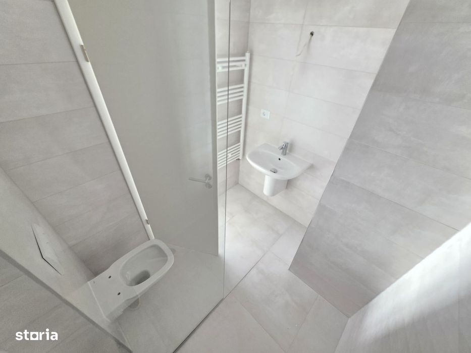 Apartament cu 3 camere tip penthouse, terasa 22mp, Sanpetru