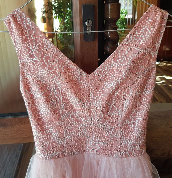 Официална рокля размер S