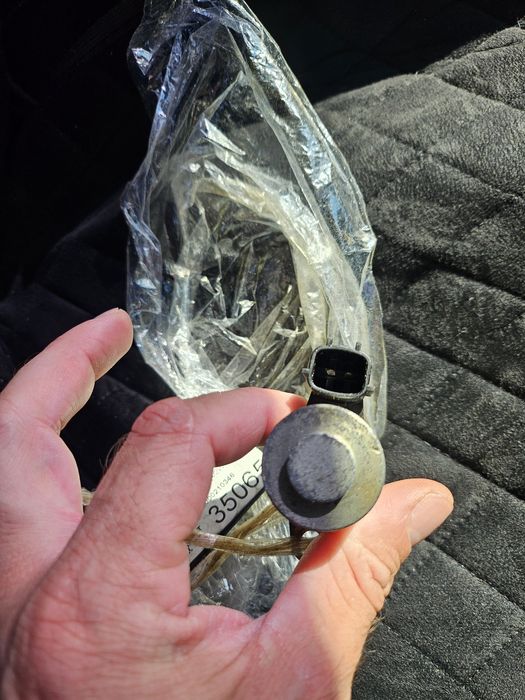 Продам контрактный датчик VVT-I