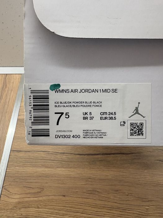 Jordan 1 Mid 38,5