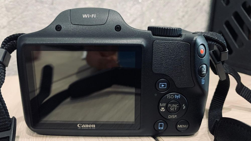 Продам фотоаппарат Canon