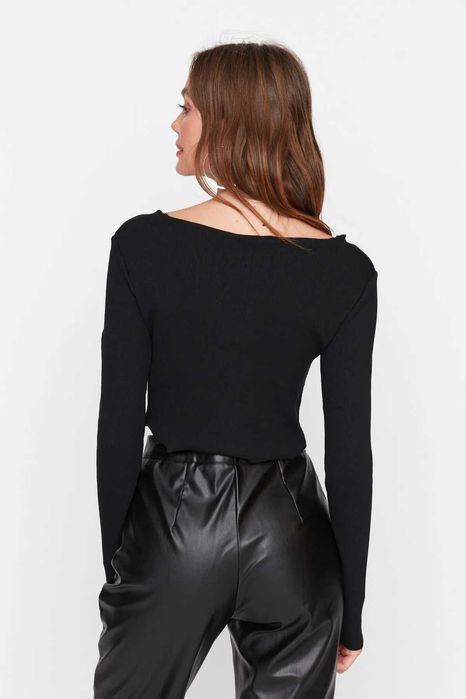 Скидки! Новый черный лонгслив Турция