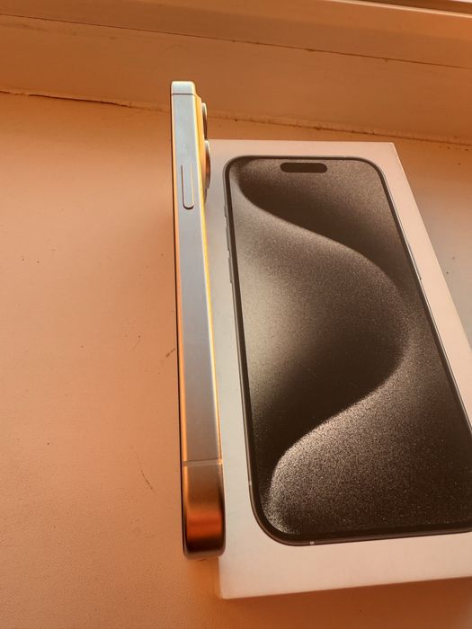 Продам iphone 15 pro