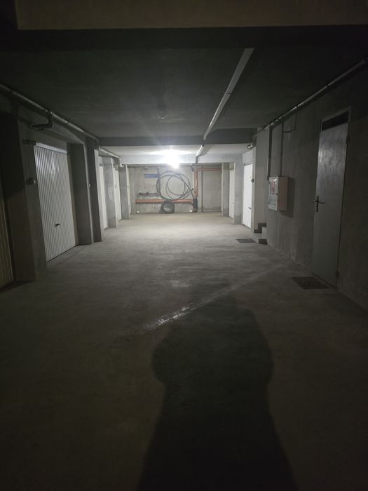 Дава се под наем Гараж / Паркомясто в Стара Загора, Център - 20 кв.м за 51 € - Снимка #5