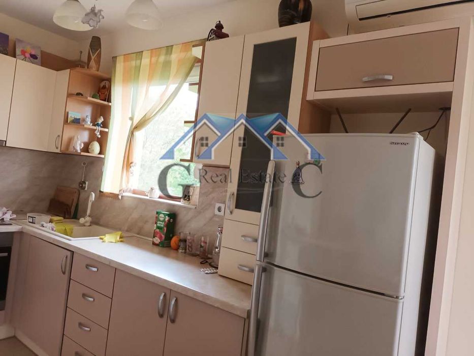 Къща 130м2, 3 спални, перално, гараж, 160000 евро, Горен чифлик