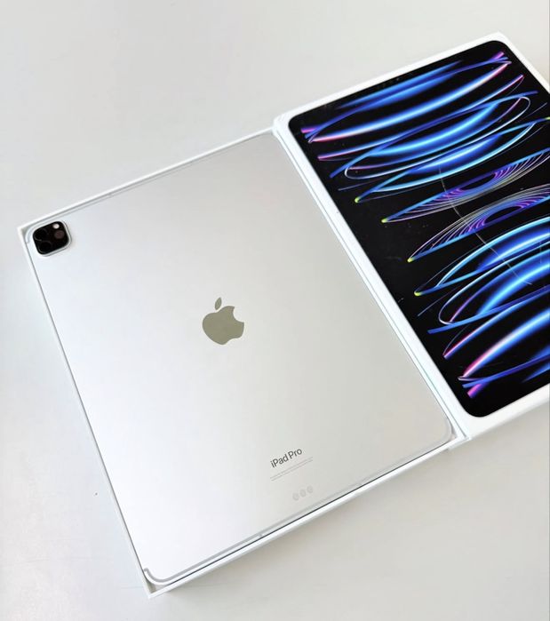 Apple iPad Pro 12.9 M2 256GB (6 поколение)