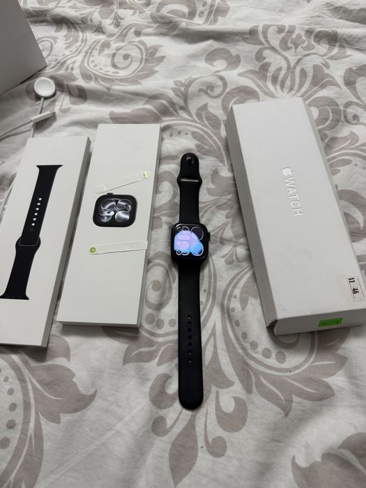 Продам Apple Watch 11 serias