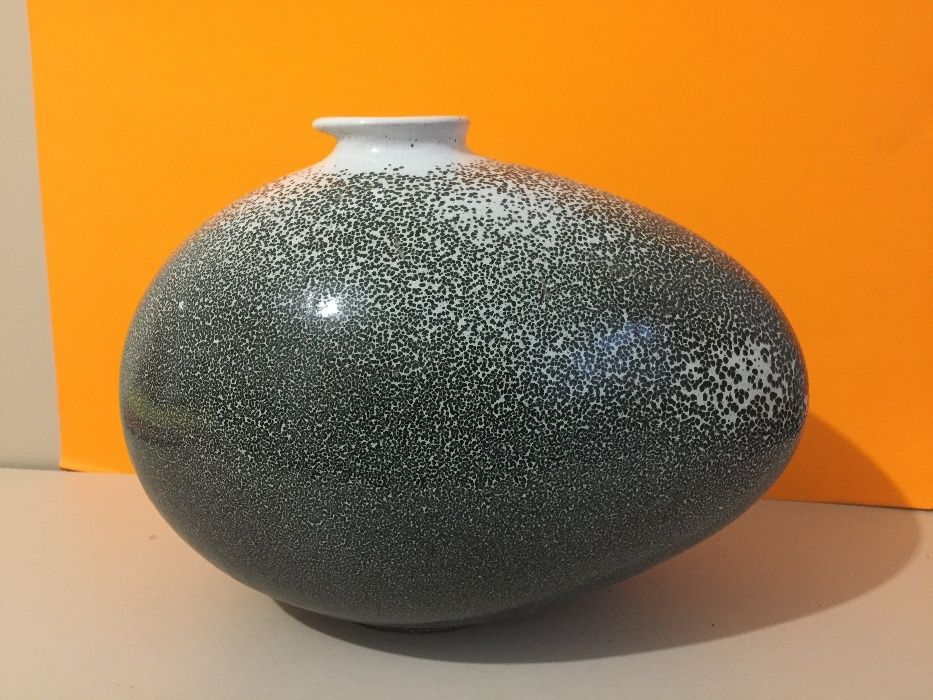 Керамични съдове,изработени от червена глина!Идея от Яйцето!