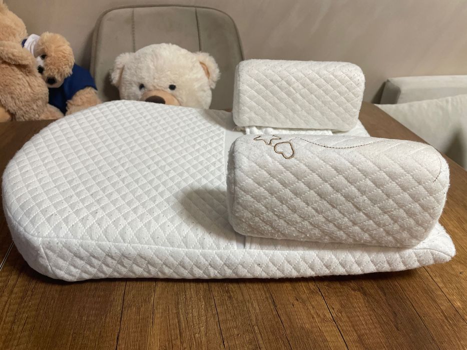 Гнездо Lorelli, антирефлукс възглавница KikkaBoo, възглавничка Playgro