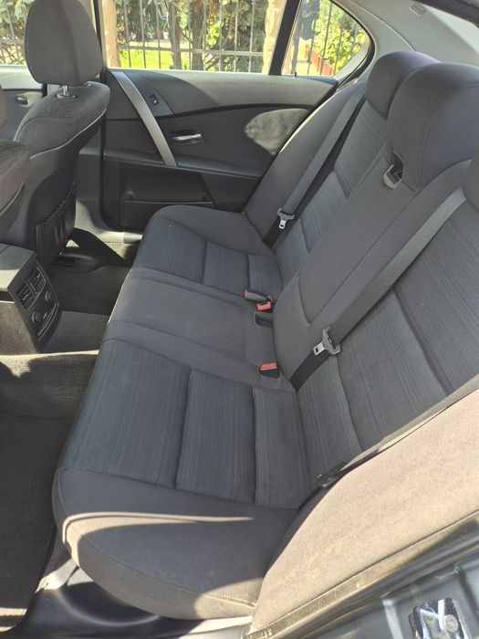 Vand BMW seria 5, an fabricatie 2006, stare buna functionare. Detalii la nr tel 0751098394, 0744479669