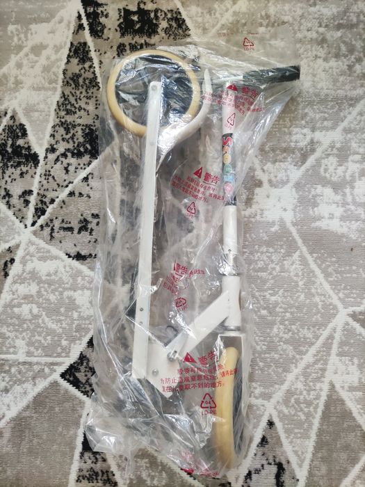 Продаётся самокат.