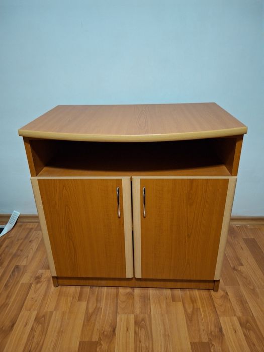Comoda tv doua uși